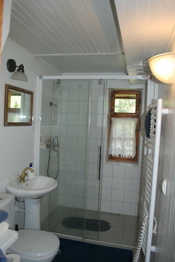 Dom Pod Klonem Na Kaszubach Villa คอชเชียซือนา ภายนอก รูปภาพ
